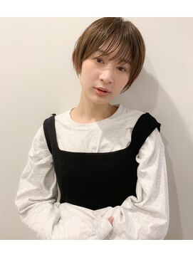 アンヘアー 元町三宮(UNHAIR) 耳だしショート×シアーグレージュ/アースカラー/こなれヘア
