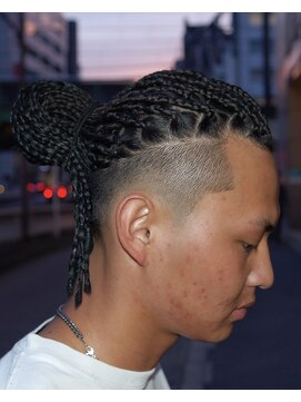 ツークツワンク バーバー 新宿(ZUG2WANG BARBER) ロングブレイズ