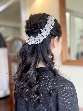 ティーズヘアイナガキイヴピアジェ ハーフアップ＿ツヤカール＿発表会