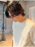 ミディアム　ニュアンスパーマ　センターパー ト　ツーブロック
