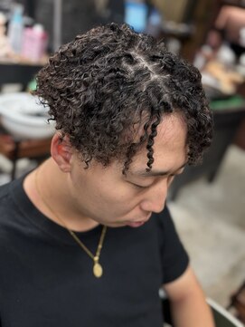 フォーコーナーズカットショップスリーセント 栄(FourCornersCutShop 3/cent) スプリングドレッド