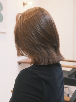 乾かすだけでまとまる♪似合わせと小顔効果にこだわったカット◎