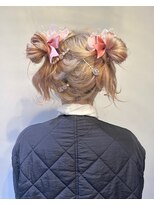 ニモ(NIMO.) ハイトーンピンクベージュ/ボブのツインお団子