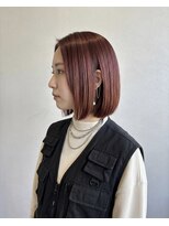 ダスク 武蔵小杉(dusk) 艶ピンクカラー×切りっぱなしボブ 大人ショート