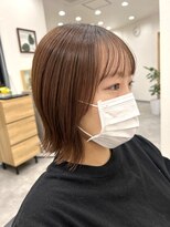 リノアバイフェリア(LINO’A by felia) 切りっぱなしボブ×くびれ外ハネ10代20代
