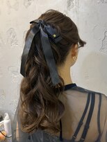 エフェ(effet)&nbsp;MIX巻き髪ポニーテール