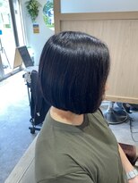 クルム(KURUMU)&nbsp;大人の前下がりボブ