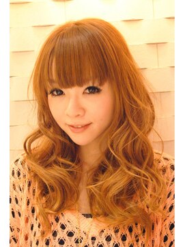 アナマリン 海と美容室(Anamarin) 顔を包み込むカールが小顔をサポート