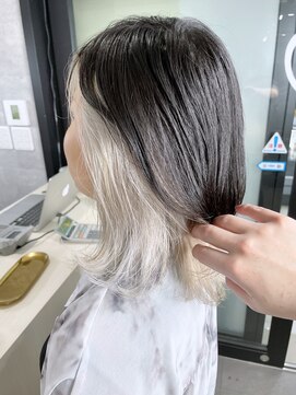 モーション 新宿(motion) インナーホワイト