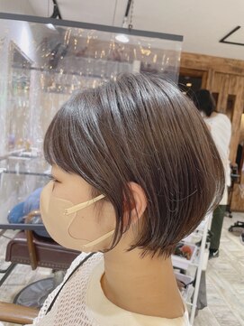 ティアラ 桜木町(TIARA) REAL SALON WORK～大人可愛い耳掛けショートボブ20代30代