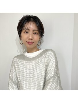 ジジ 代々木(Gigi) 【Gigi】外ハネボブ セクションカラー ペールベージュ