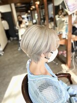 ヤソ(yaso)&nbsp;ホワイト系　×  ショート