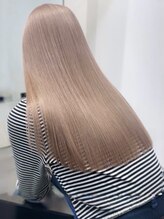 《*家での一手間で、ダメージレスに*》洗い流さないトリートメントで、ダメージケアをしながら色持ち良く＊