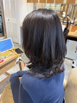 アドラーブル 万代店 (adorable) くびれヘルシースタイルふんわりカールショコラアッシュ