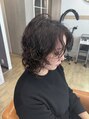 ビズヘアー プチ(bisou hair petit) レイヤーカットにパーマあててオシャレ感UP