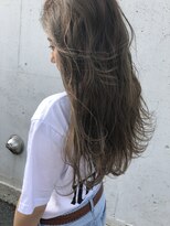 ヘアデザイン ソラ(Sola) たっぷりハイライトホワイトベージュ×無造作ふわロング