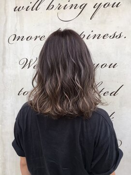 エイミーバイアフロート(amie by afloat) 継ぎ足しハイライト!王道柔らかアッシュベージュ