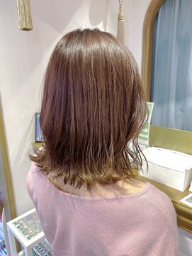 ロンドアベニール 北千住(Lond avenir) 外ハネロブ　ブリーチ無しピンクベージュ　西田大樹