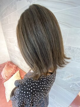 ジル アンク(Jill ankh) 《JILL ANKH 姫路駅前》肩上ボブ×イヤリングカラー