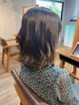 リノ 船橋(Lino) 【グレージュカラー】ウェーブボブ