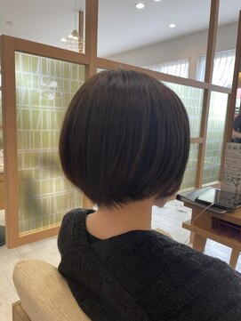 アドラーブル 長岡リップス旭岡店(adorable) コンパクトショート×グレージュ×30代