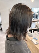 ミュラ(mulah)&nbsp;暗髪透明感カラーシアーグレージュ＊くびれミディアムヘア