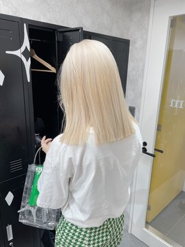 ジオ 国分寺(the O's) 斜めバング/シルキーベージュ/ブラントカット[国分寺駅]