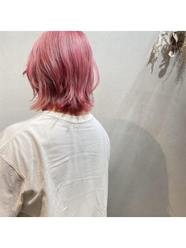 アイラス(I'LAS) ウルフ/ブリーチカラー/ピンク/Aujua/髪質改善