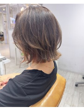レイラバイアフロート 吉祥寺(Lila by afloat) レイヤーボブ/くびれボブ/ボブレイヤー/オリーブベージュボブ