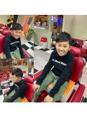-80's American barber shop-