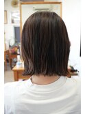 切りっぱなしボブ×ハイライト