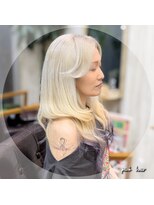 ピヴォヘアー(pivo hair)&nbsp;ホワイトブロンド　　エンドカラー　ラベンダー