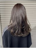 グレージュ切りっぱなしボブ前髪ありミニボブミルクティベージュ