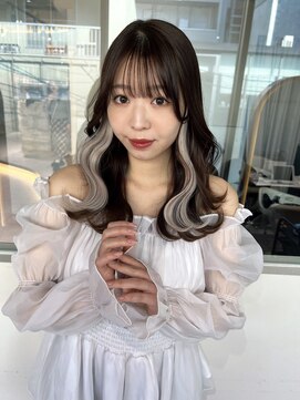 ロール 博多(Role) レイヤーカット/髪質改善/ミディアム/透明感/インナーカラー