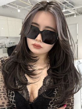 ヨロ 渋谷(YOLO) 韓国ヘアーハッシュカットレイヤーカットハイライトカラー