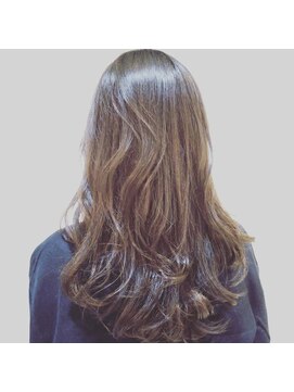 イーチ ヘアーアンドトータルビューティ(each hair&total beauty) ナチュラルロング★担当　相川美緒