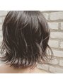 ココロ ヘアーアンドスパ 目黒(cocoro hair&spa)&nbsp;切りっぱなしボブアディクシーサファイアゆるく外ハネ巻き