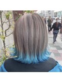 #スカイブルー　#ミディアムボブ　#デザインカラー