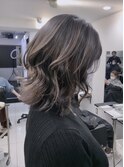 【助川】 グレージュのバレイヤージュ