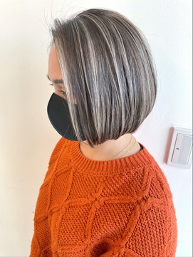 フェーディン(fa/din) コントラストハイライト×ぱっつんボブ