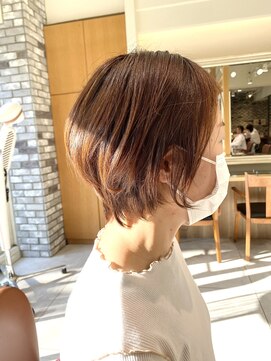 ネオリーブルカ 御茶ノ水店(Neolive Luca) ショートカット×脱白髪染めハイライト