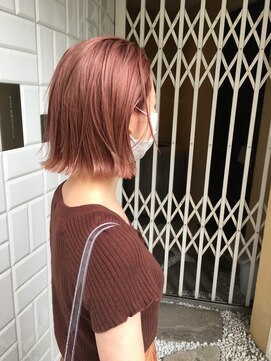 シロ(siro) ぱっつん外ハネボブ×乾かすだけで決まるカット