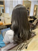 【20代・30代】透明感抜群のグリーンアッシュカラー【RISO銀座】