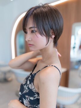 イオ 本厚木(io) 20代30代くびれショートフルバング似合わせカットイメチェン小顔