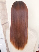 オートゥール(hair room Auteur) 20代30代40代レッドブラウン髪質改善カラー艶感ストレート