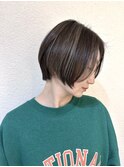 ショートボブ×ブロッキングカラー