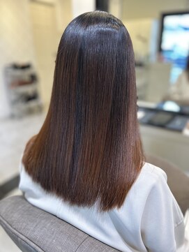 ブランニューイヴ 生駒店(Brand new eve) 艶