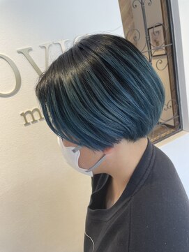 ラビスモア(Lovis moa) 外ハネボブ/ホワイトブロンド/ワイドバングブルーブラック