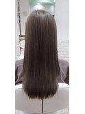20代30代　髪質改善ＳQUTEカラー　アッシュ　アースカラー