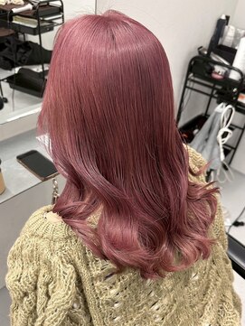 リムレスバイサンク 万代 新潟駅(LIMLESS by cinq) ピンクベージュペールピンクカラー顔周りワンホンレイヤーカット